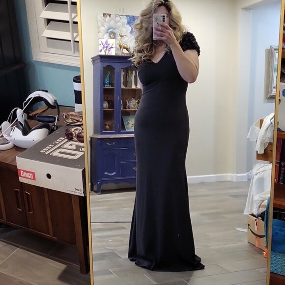 Bagley Mishka Embellished Sequin Beaded Cap Sleeve Gown V Neck V Back Size 8 - Picture 10 of 13